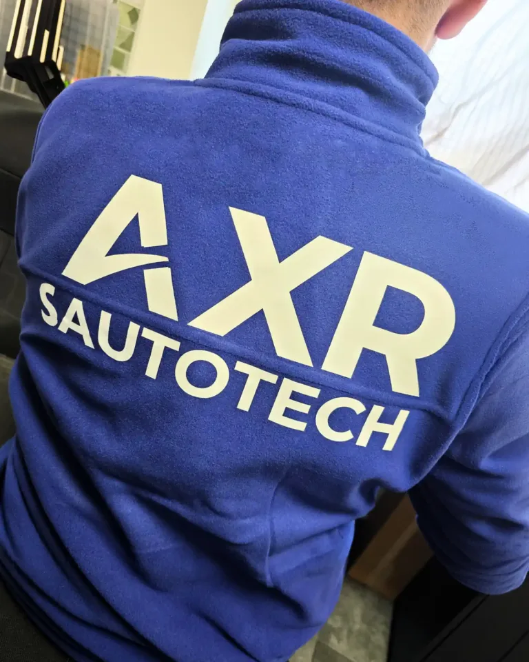 Personalizare textile cu Vinil termotransferabil colorat în masă